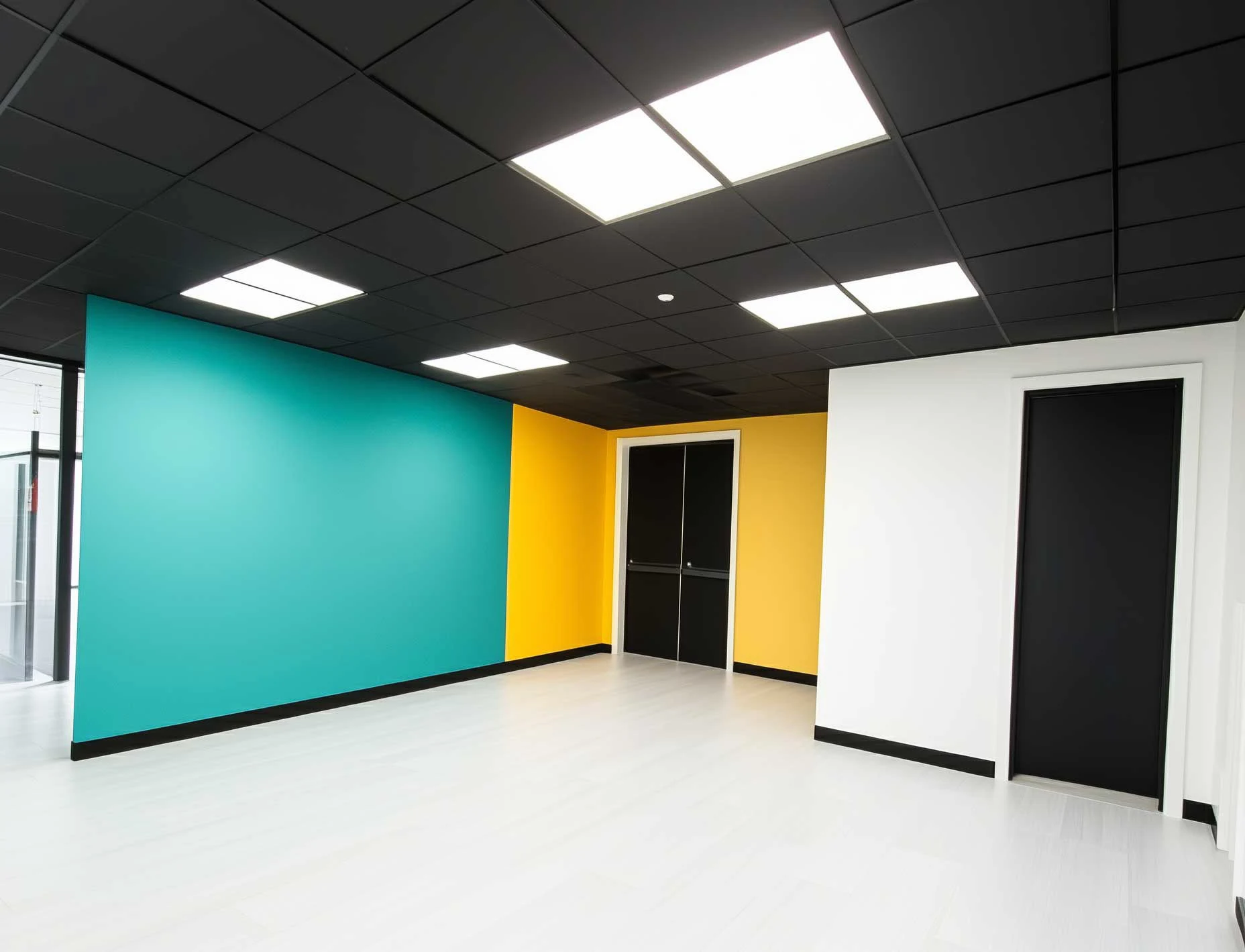 Retail: XPEL Flagship Store — project image 5